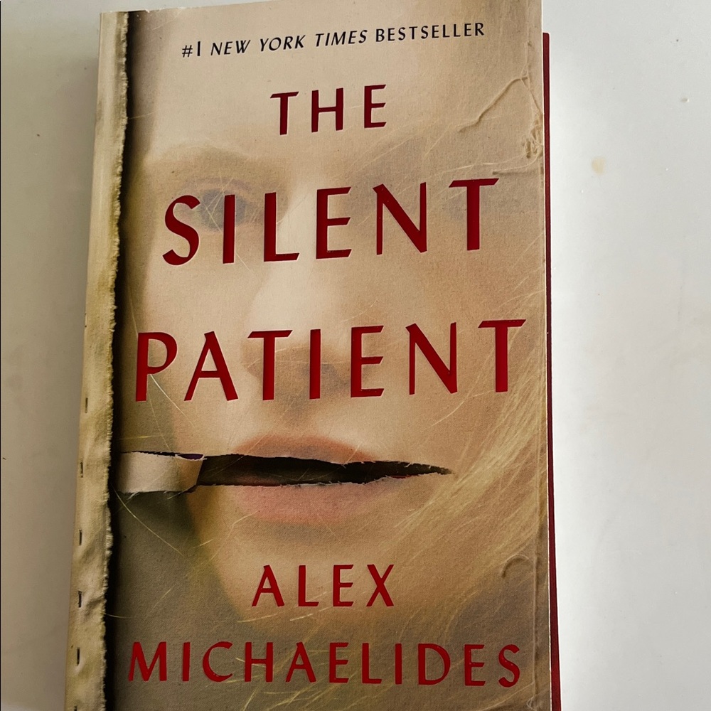 The Silent Patient by Alex Michaelides  Book